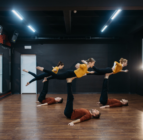 DanceWear Hub